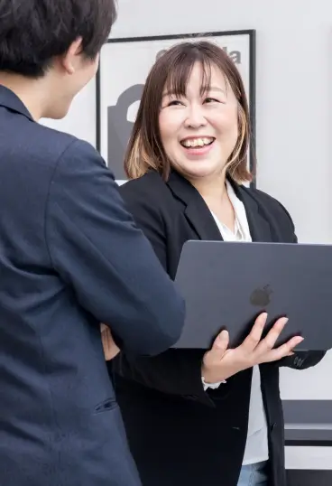 SalesNowメンバーの談笑の様子